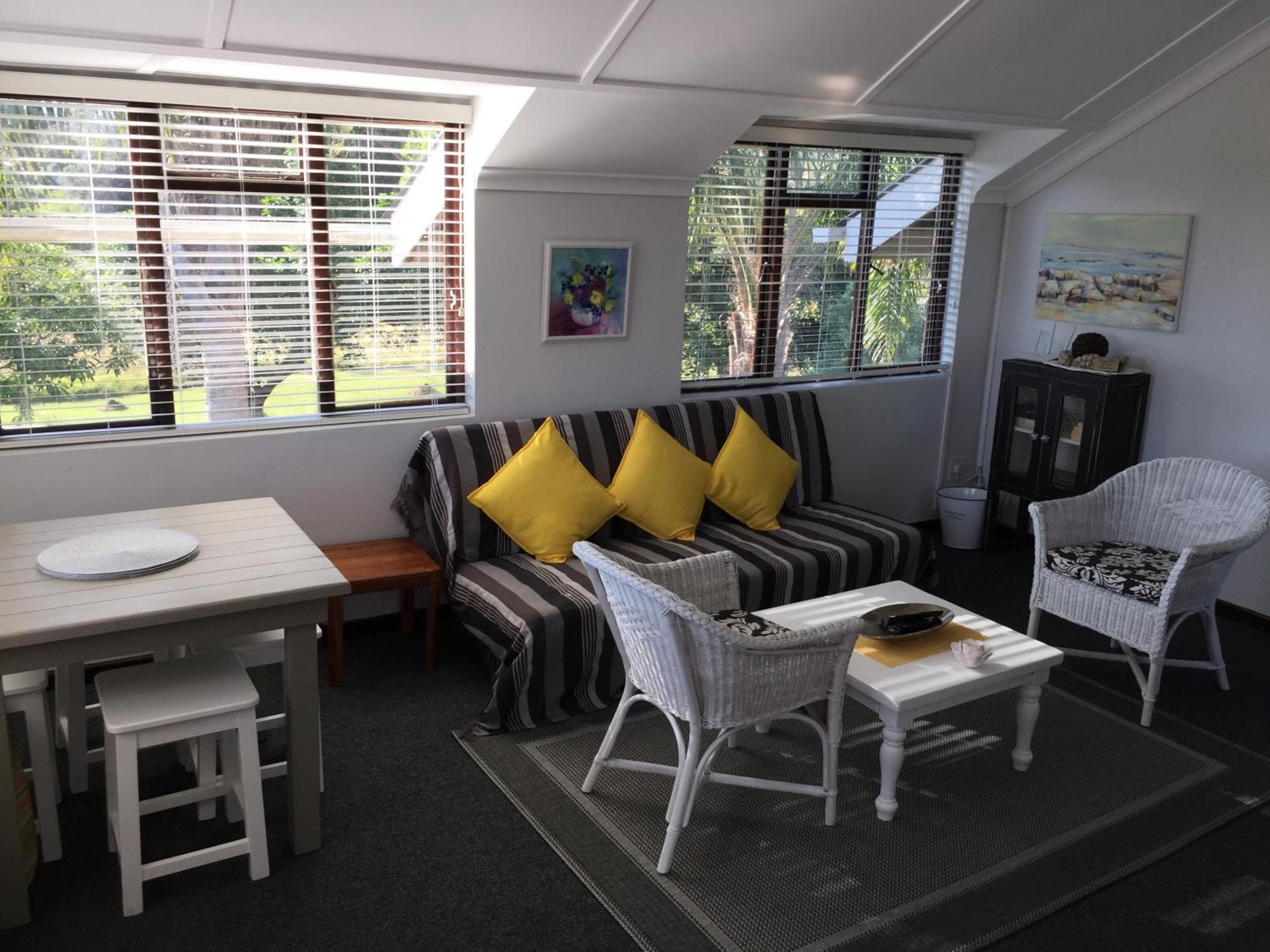Moonriver Self Catering Plettenbergbaai Kamer foto